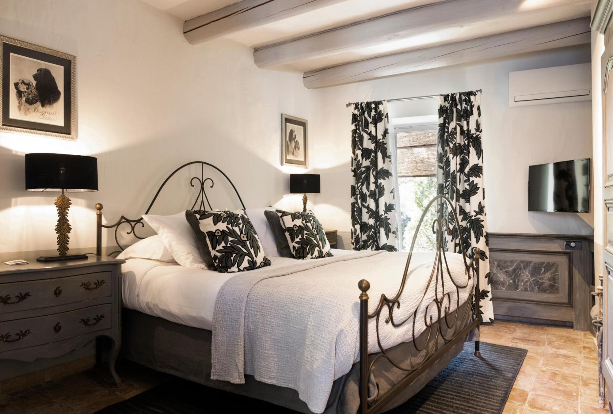 La Bastide De Marie, Maisons Et Hotels Sibuet Менерб Номер фото